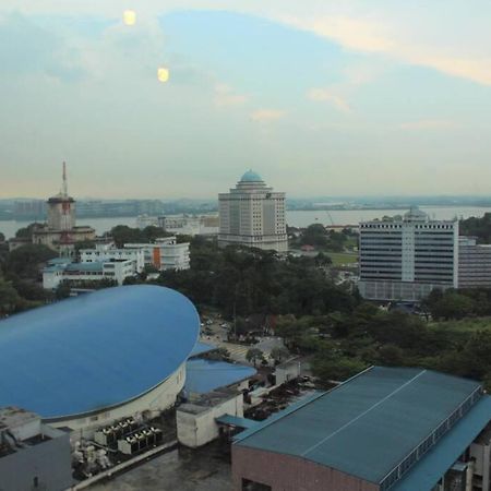 Suasana Suites D'Home JB Johor Bahru Bagian luar foto