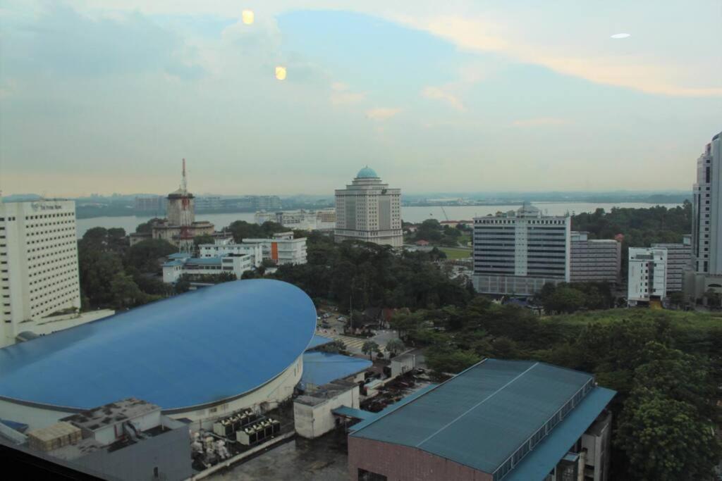 Suasana Suites D'Home JB Johor Bahru Bagian luar foto